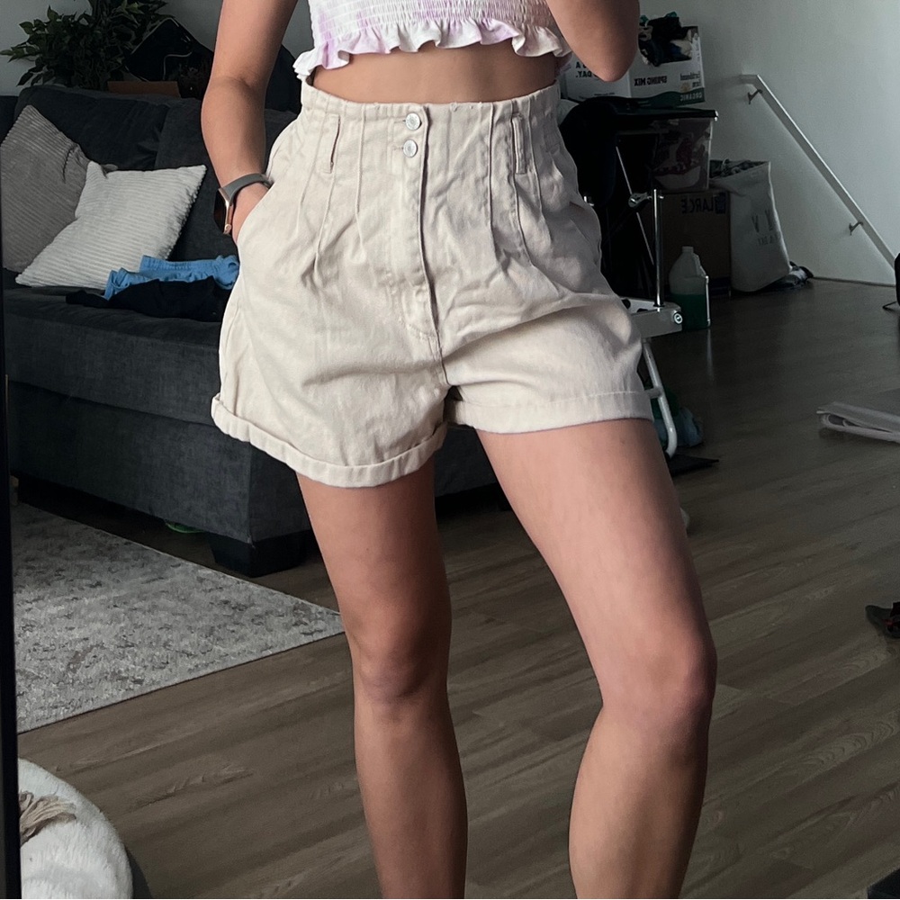 Women's Cream High-Waisted Shorts